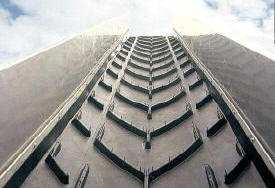 花紋輸送帶怎麽正確安裝？帶體多處橫斷是怎麽造成的？