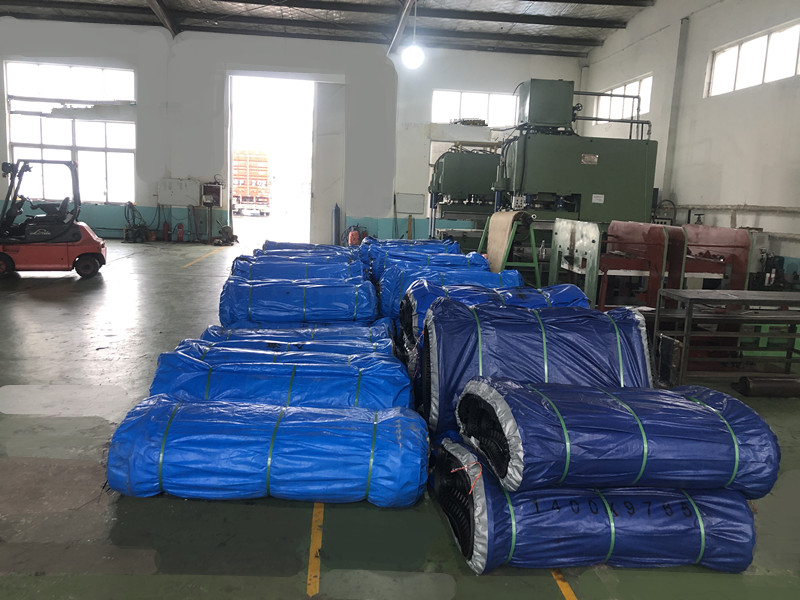 無縫橡膠好色先生成人版免费下载一體硫化成型與接駁3方麵區別